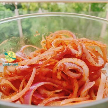 Quick Onion Rings Salad (Masala Pyaaz) ready to serve